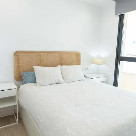 Cozy House - Modern, Pool, Parking, Wifi, アパート