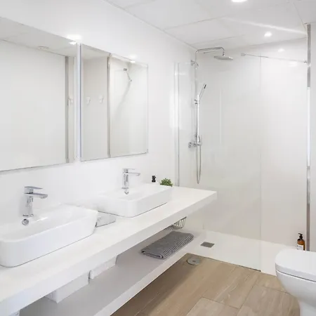 アパート Cozy House - Modern, Pool, Parking, Wifi, *