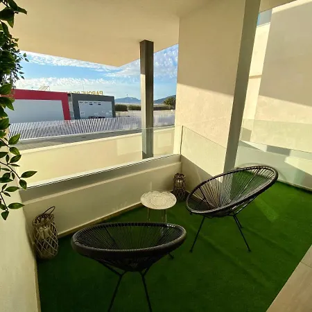 アパート Cozy House - Modern, Pool, Parking, Wifi, *
